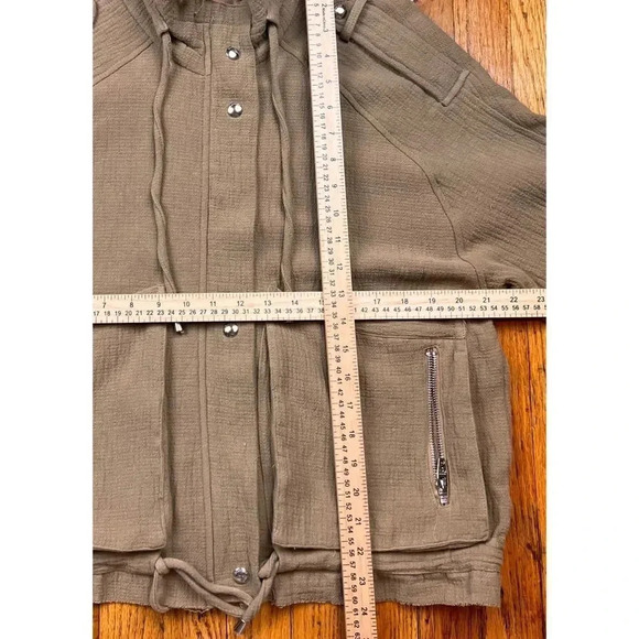 NWT BlankNYC Dolman Sleeve Drawstring Details Woven Raw Hem Jacket Womens XS Tan - Picture 5 of 14